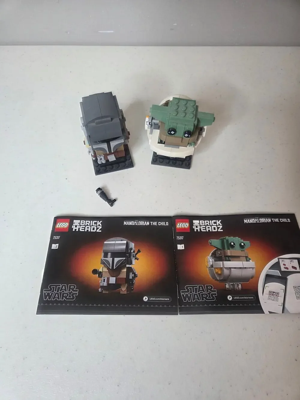 Lego BrickHeadz Star Wars The Mandalorian & The Child Set 75317 Complete